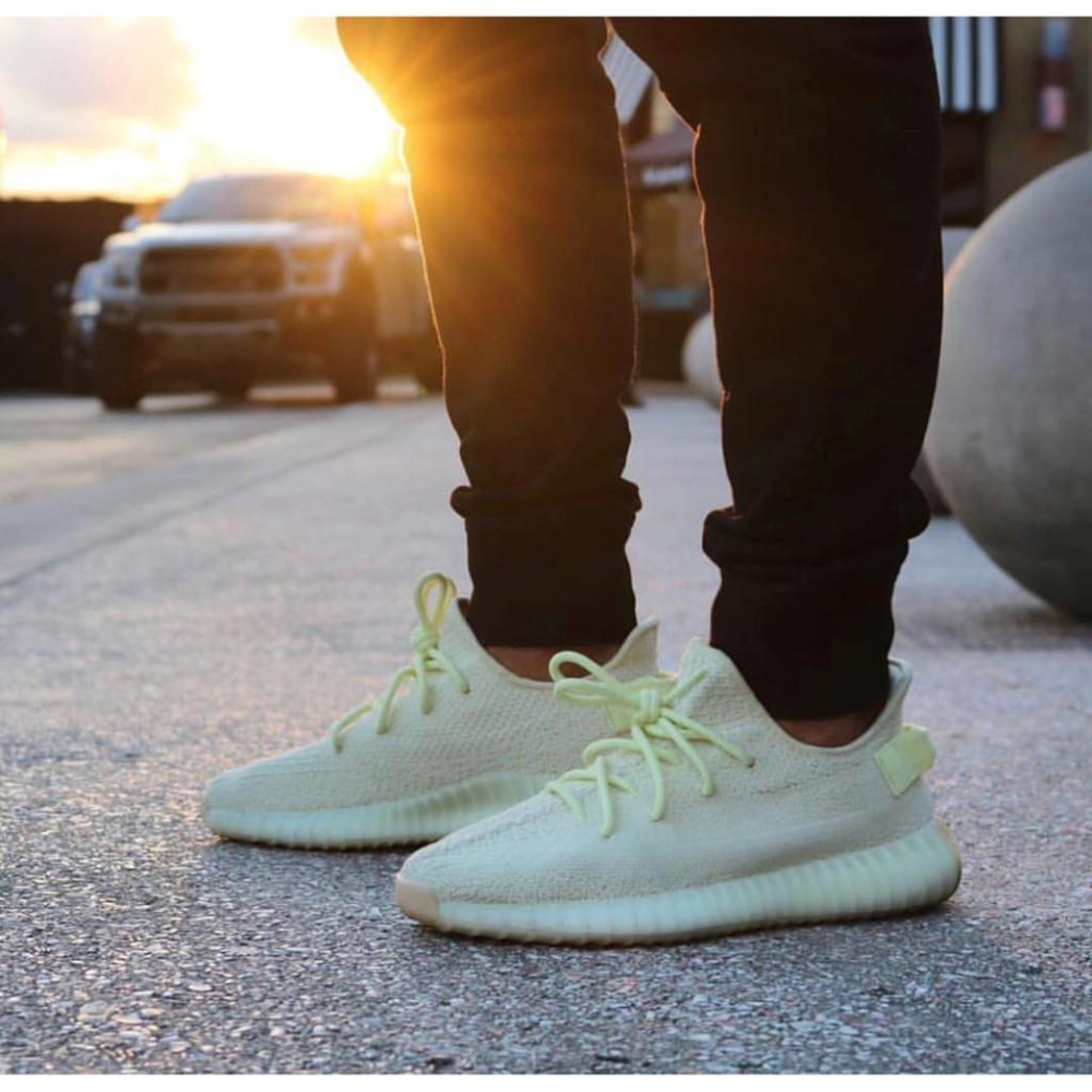 搶先【一哥嚴選】ADIDAS YEEZY BOOST 350 V2 BUTTER 淡黃米黃黃奶油