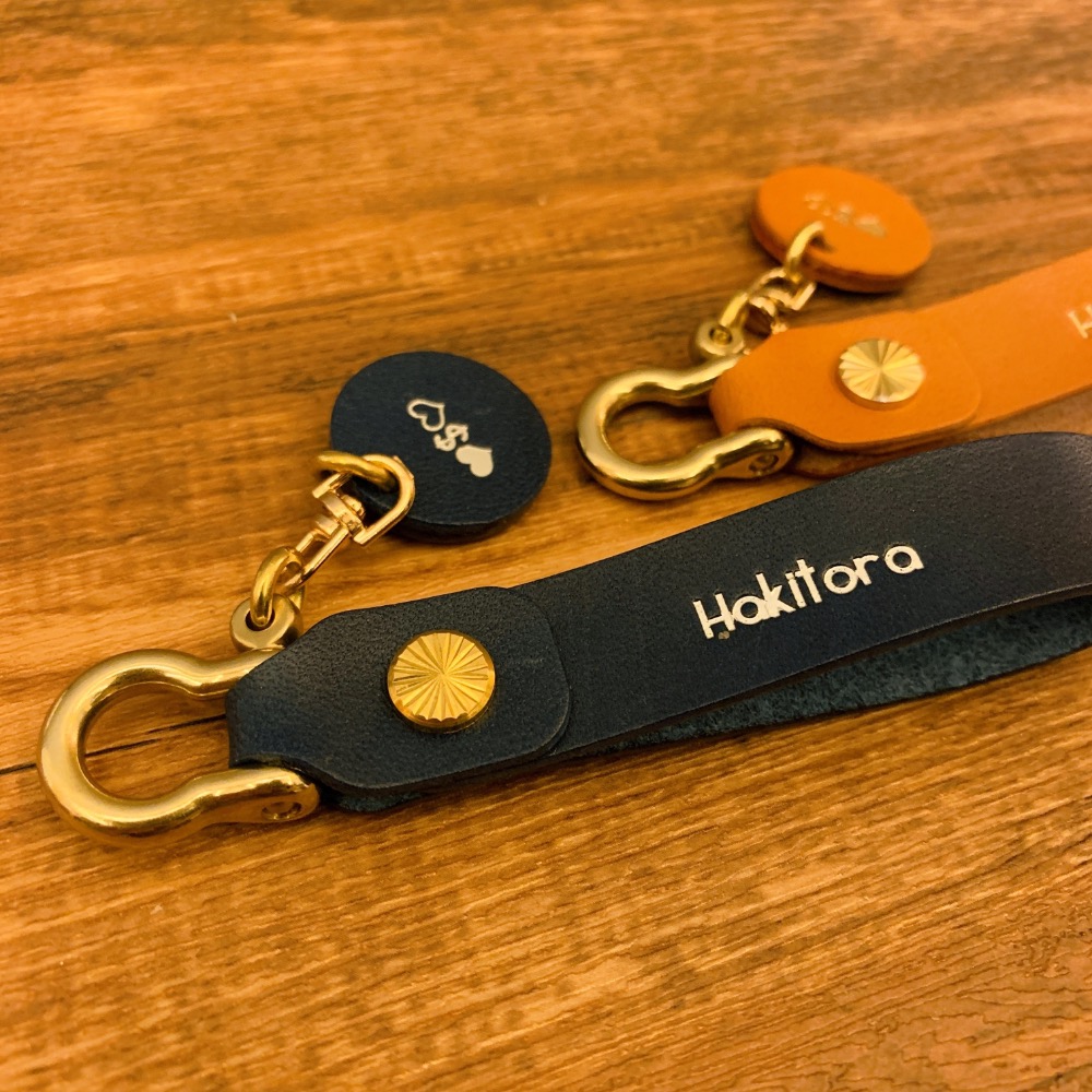 【客製化 皮革鑰匙圈 / 車鑰匙 / 包包吊飾】-細節圖2