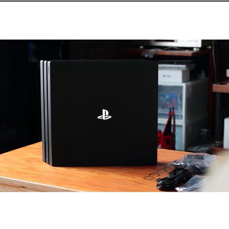 【瑞比Rabbit電玩】PS4 主機 PRO 1TB  極致黑/冰河白 4K 高畫質 ps4主機 ps-細節圖3