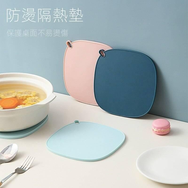 黛琍居家 DAILY HOME【台灣現貨】TPR加厚隔熱墊 杯墊 鍋墊餐桌防燙墊 可掛式防滑耐用墊碗墊-細節圖2