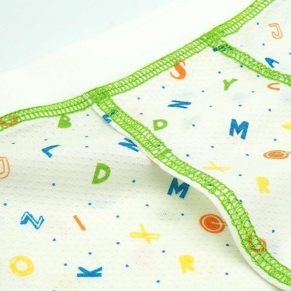 【annypepe 】男童四角褲 奧地利天絲 QQ 洞洞緹花 字母遊戲-米白120~150(兒童內褲 男童內褲)-細節圖3