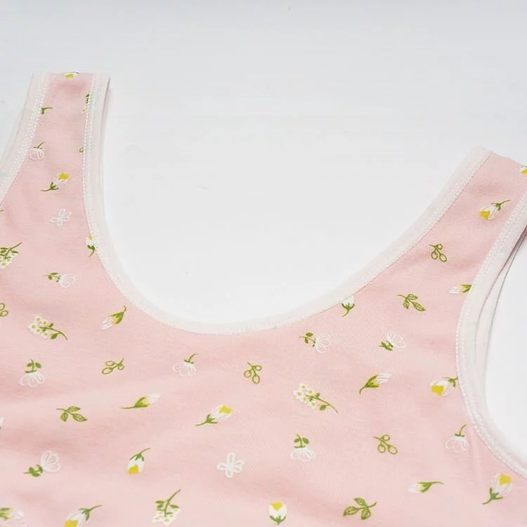 【annypepe】成長內衣 短版背心型 純棉 小白花-粉紅130~165 (成長型內衣 少女內衣)-細節圖4