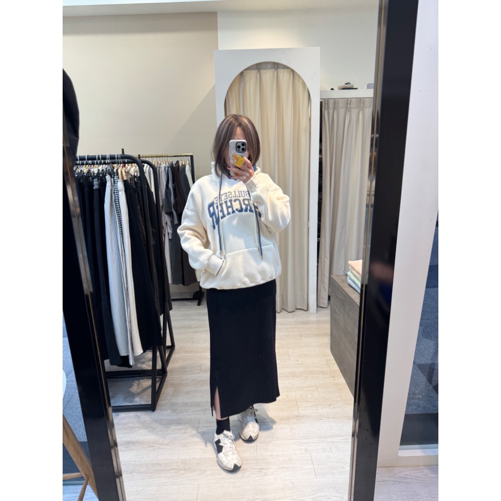 下開叉坑條針織裙-細節圖9