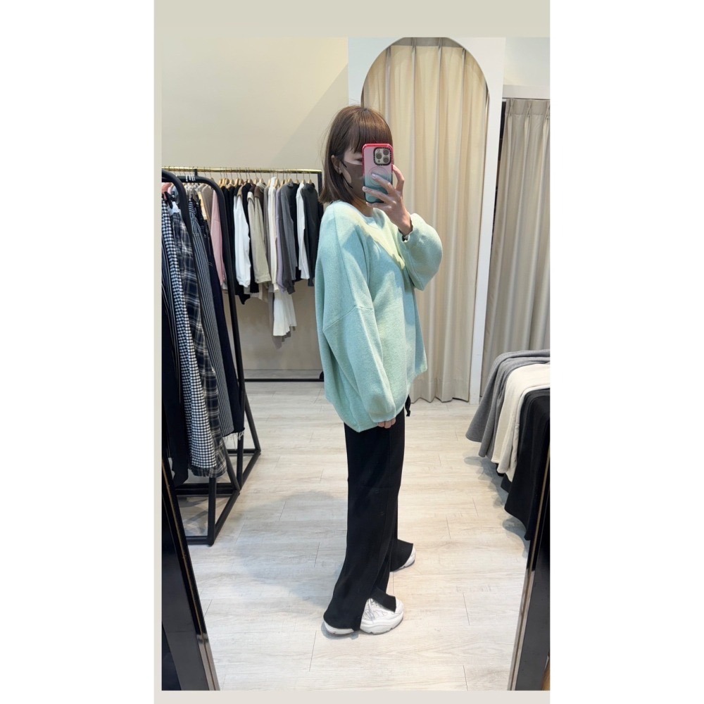 坑紋垂墜針織開岔落地褲-細節圖2