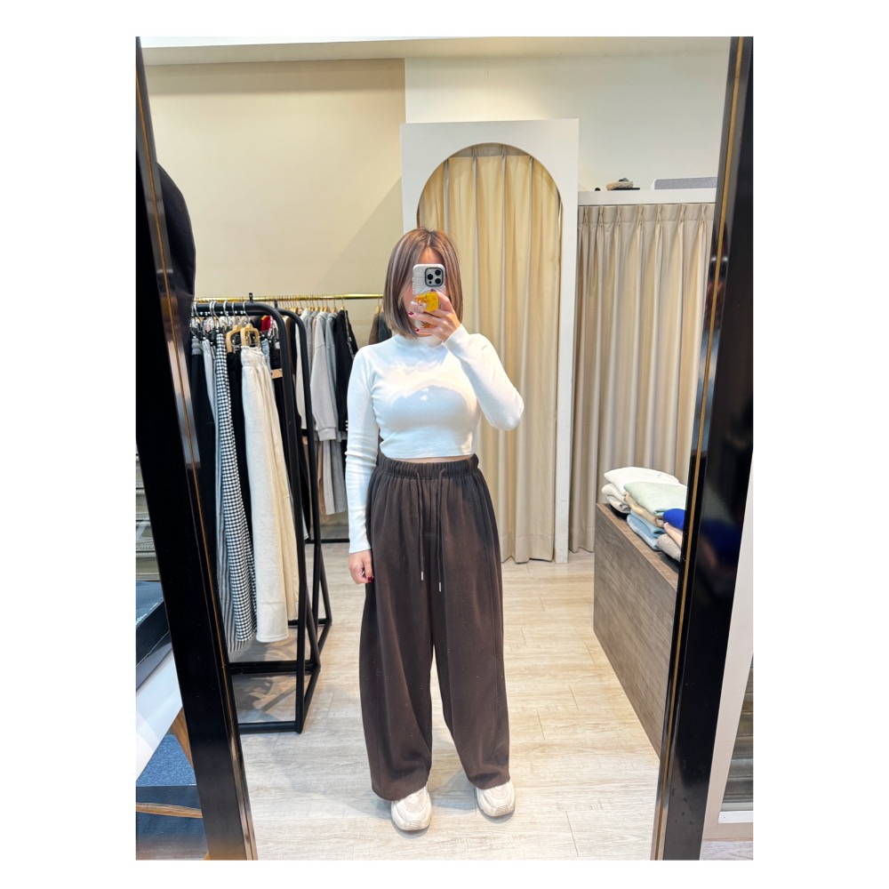 立領短版針織衣-細節圖3