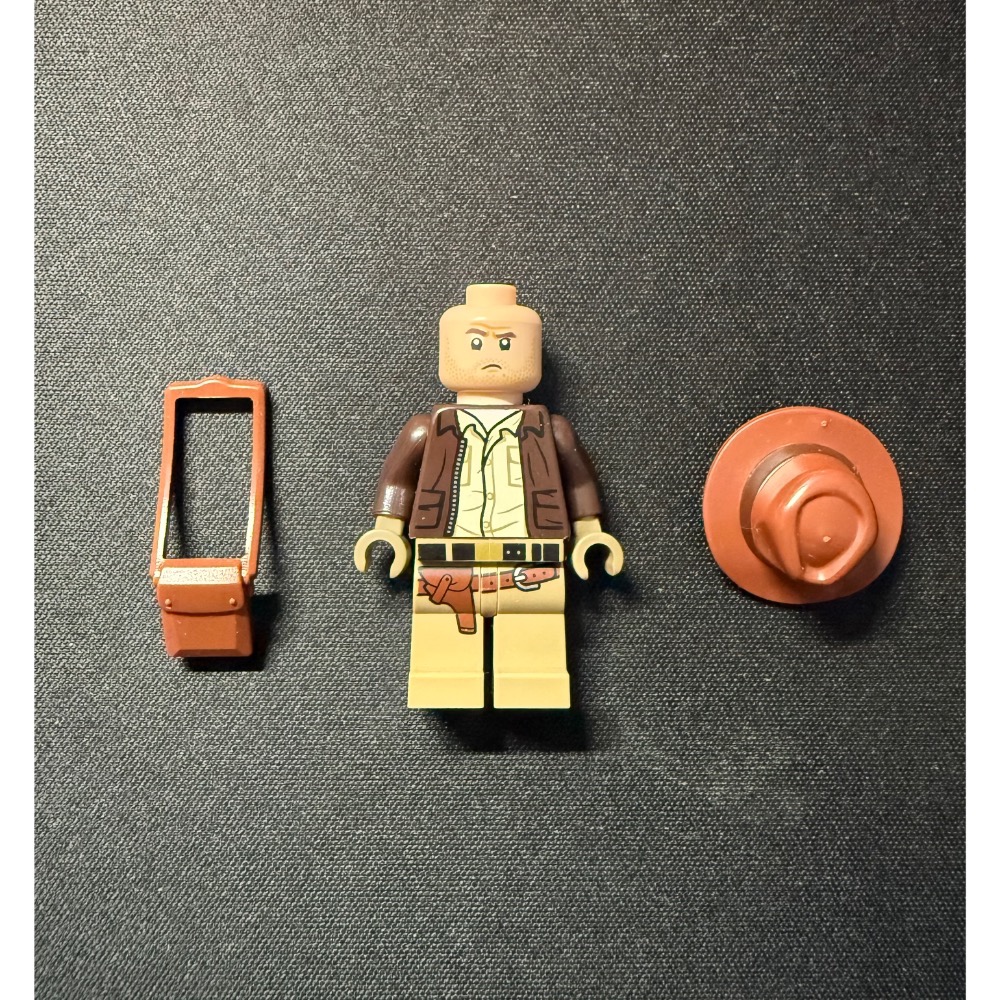 『比爾玩樂』LEGO 77013 iaj049 Indiana Jones 展品已組-細節圖2