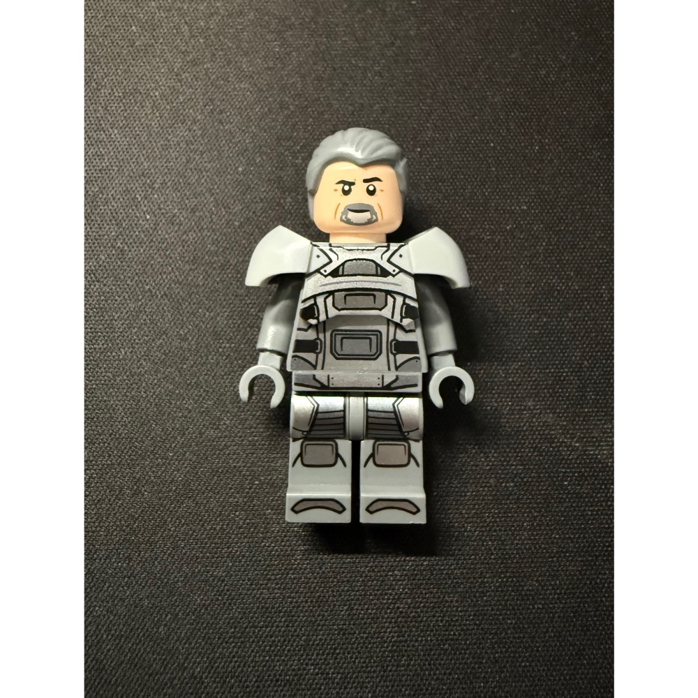 『比爾玩樂』LEGO 10327 dun005 Gurney Halleck 展品已組-細節圖2