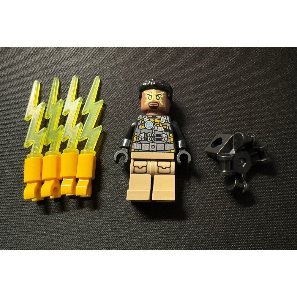 『比爾玩樂』LEGO Marvel sh945 Electro 展品已組-細節圖2