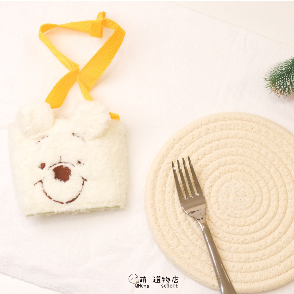 ᴀᴜɢsᴛɪɴɢ •ᴗ• 正版 迪士尼 雪白維尼絨毛飲料杯套 飲料提袋 飲料杯袋 飲料套 小熊維尼-細節圖2