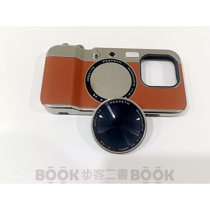 【二手商品】(近全新)可拍照 復古相機造型 手機殼 磁吸 無線充 自拍鏡 iPhone15 Pro-細節圖2