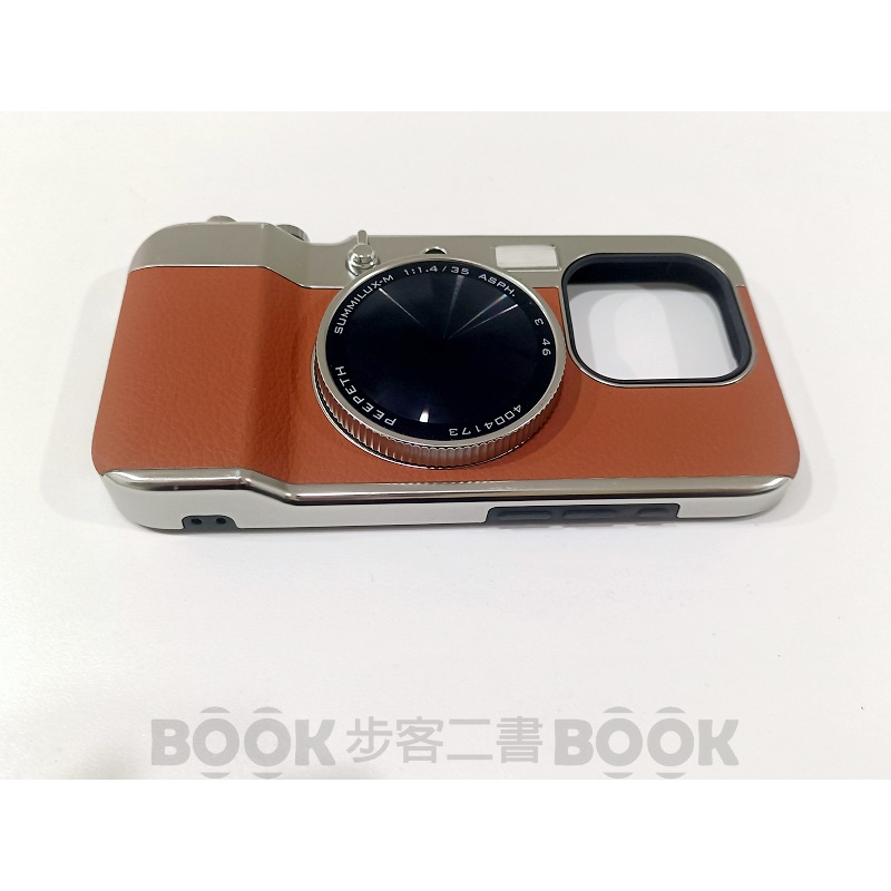 【二手商品】(近全新)可拍照 復古相機造型 手機殼 磁吸 無線充 自拍鏡 iPhone15 Pro-細節圖7