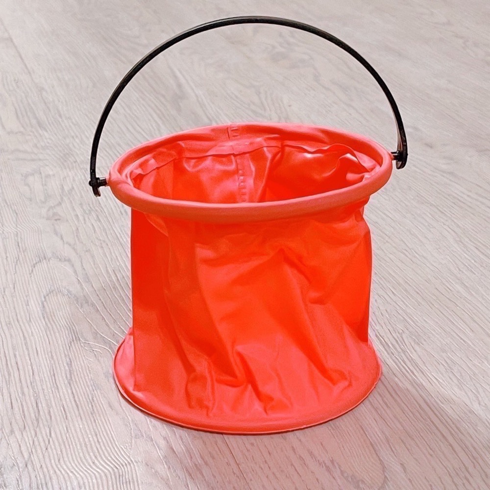 便攜式水桶 折疊水桶 水桶 洗筆筒 釣魚桶 置物桶 萬用折疊手提水桶 手提水桶 垃圾桶 收納桶 洗車水桶 EA470-細節圖7