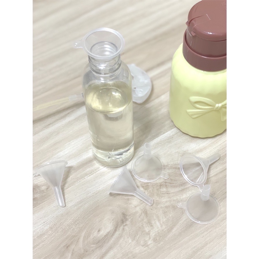 小漏斗 分裝漏斗 迷你小漏斗 迷你漏斗 銅板小物 漏斗 香水分裝器 分裝漏斗 分裝器 酒精分裝器 EA372-細節圖6