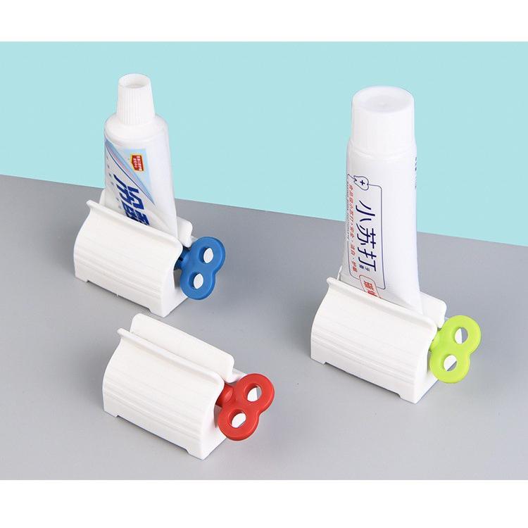 【現貨】擠牙膏器 牙膏擠壓器 自動擠牙膏器 擠牙膏 擠壓器 旋鈕式 手轉 擠牙膏神器 牙膏器 牙膏夾 自動擠牙膏器-細節圖9