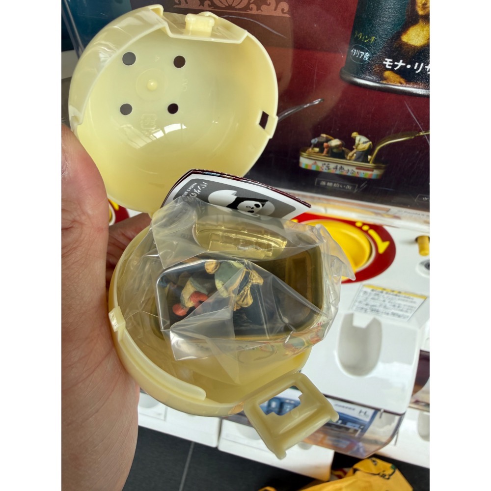 （bear) 全新現貨 日本帶回 美術館 美術罐 扭蛋-規格圖1