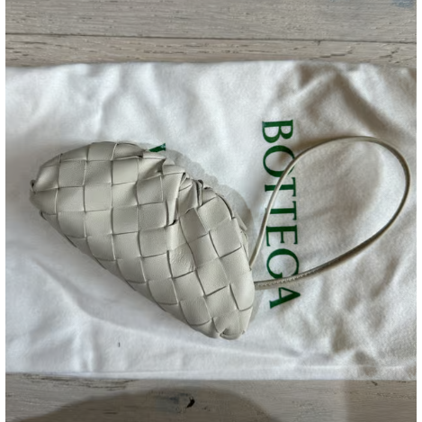 【預購】Bv Mini Pouch 白色編織羊皮雲朵迷你零錢頸掛包 單肩包 肩背包 斜背包 側背包 手拿包 手提包-細節圖3