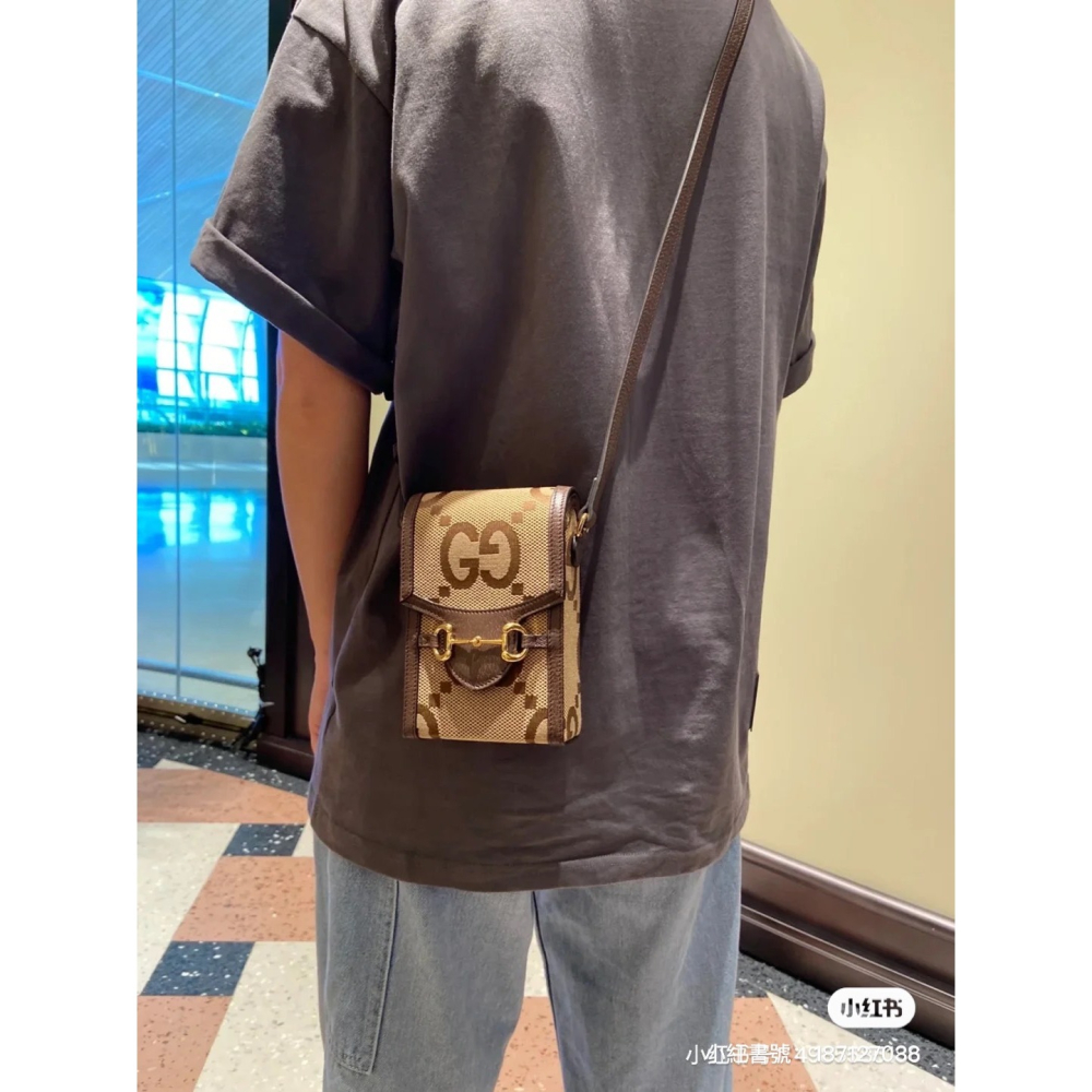 【預購】GUCCI Jumbo GG 迷你經典雙G圖案直立手機包 斜背包 單肩包 肩背包-細節圖7