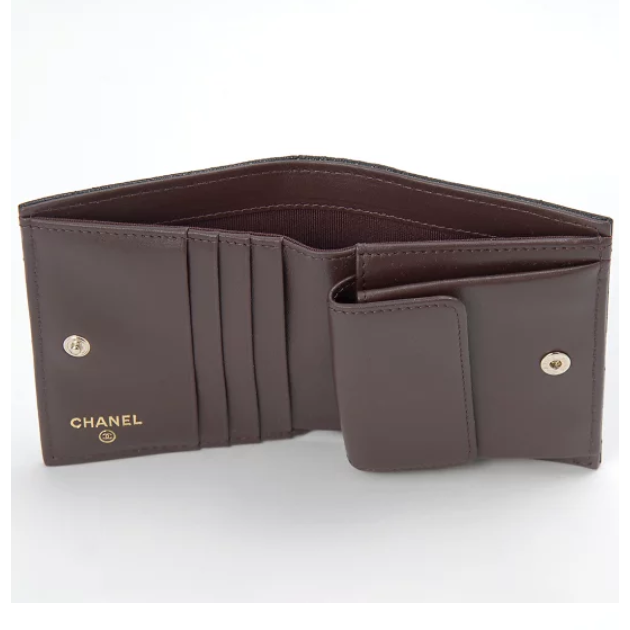 【台灣現貨】Chanel 香奈兒 金色logo粒面牛皮對開短夾(黑色) 皮夾 對折 雙折 錢包 零錢包 卡夾 卡包-細節圖4