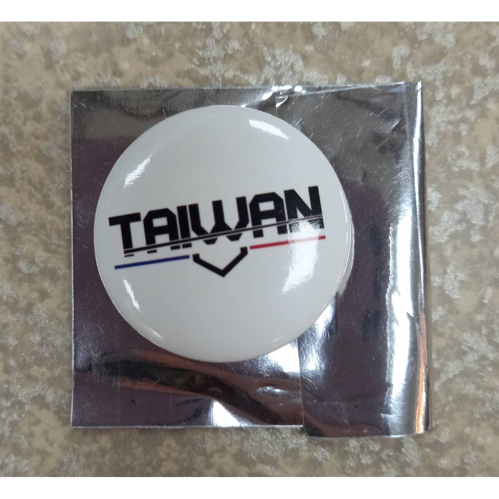 ⭐（A）白底黑字：TAIWAN