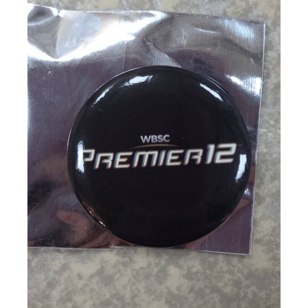 ⭐（B）黑底白字：PREMIER12