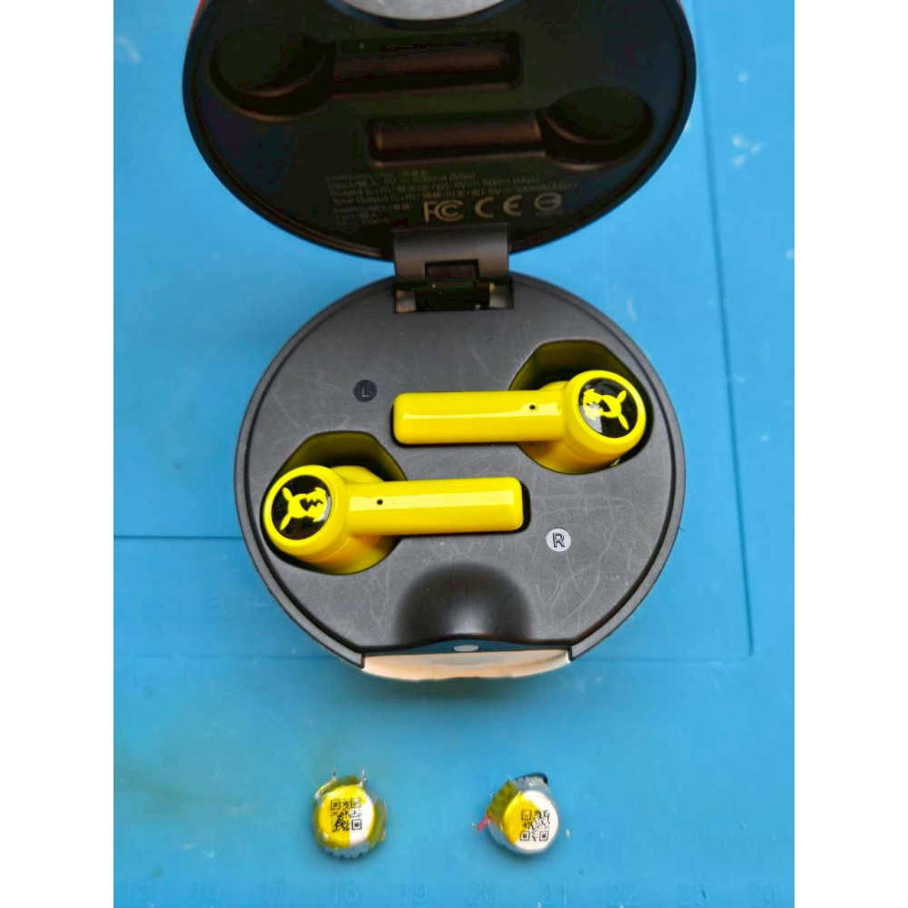 快速維修✈️免費清潔🛁 雷蛇 Razer 系列 皮卡丘 Hammerhead 藍牙耳機 更換電池 不能充電 電池老化斷-細節圖2