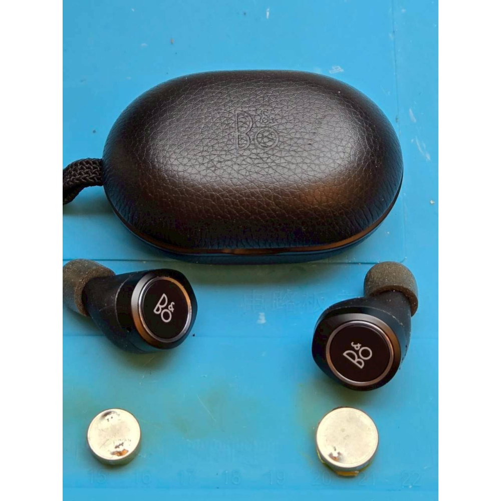 快速維修✈️免費清潔🛁 B&O Beoplay E8 系列 藍牙耳機 更換電池 不能充電 斷連 電池老化 不開機 續航-細節圖3