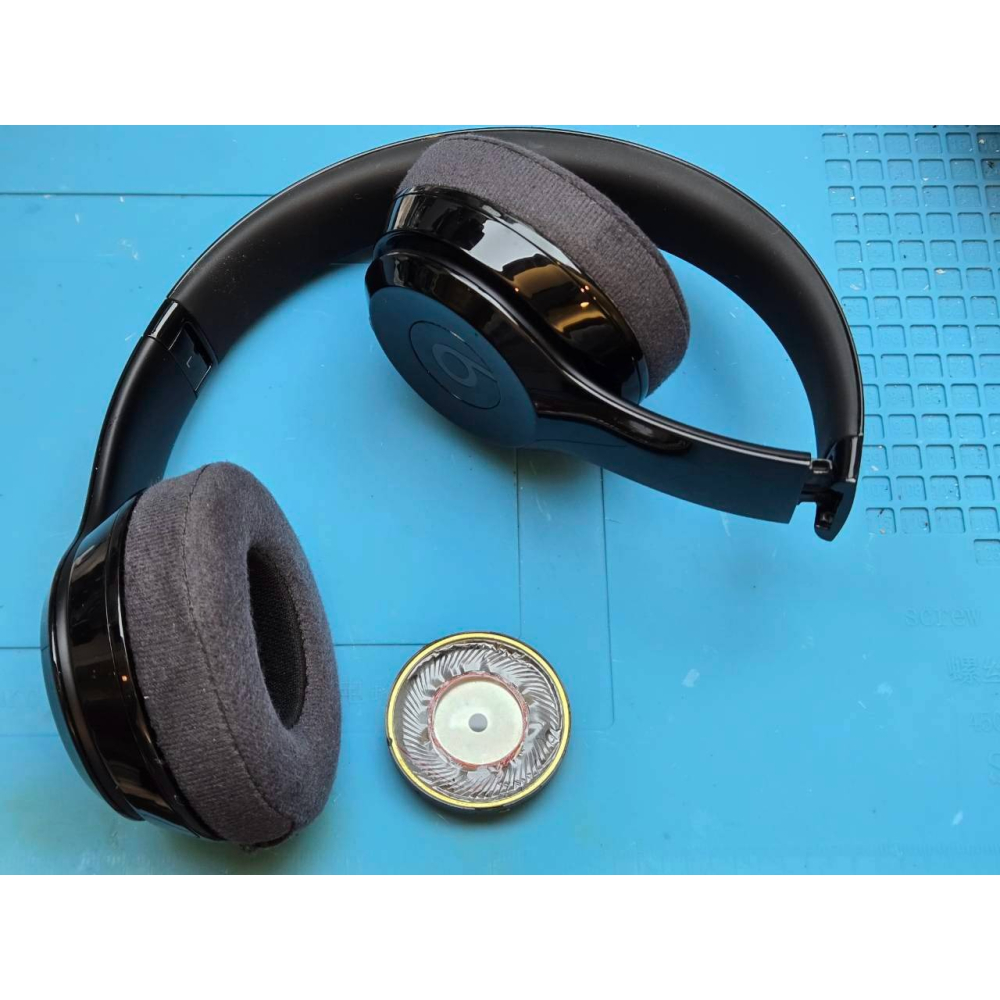 免費清潔🛁 Beats Solo 3 Wireless 更換電池 不充電 無法連線 聲音小 沒聲音 無法開機 沒反應-細節圖6