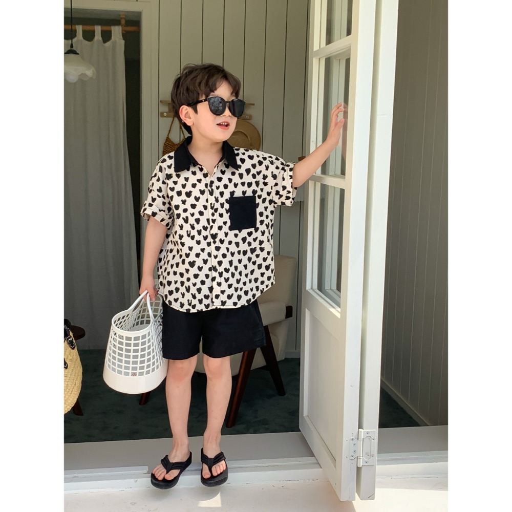 『預購商品』兄妹裝不規則愛心塗鴉襯衫套裝 兄妹裝 姊弟裝 童裝 大童裝 女童裝 兒童套裝 短褲套裝 夏季童裝 小洋裝-細節圖4