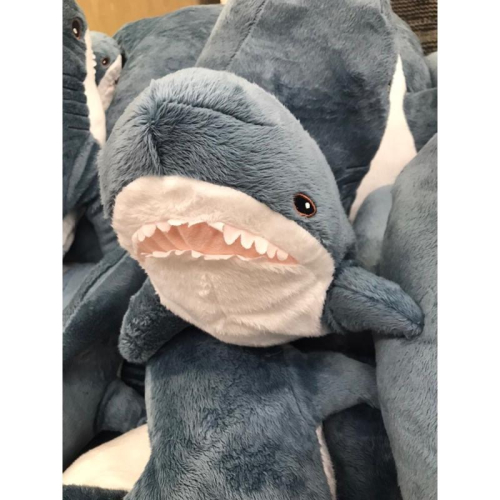IKEA 鯊魚 當天出貨 正版BLAHAJ 填充玩具 鯊魚布偶 網紅鯊魚 大鯊魚100公分與小鯊魚55公分 交換禮物