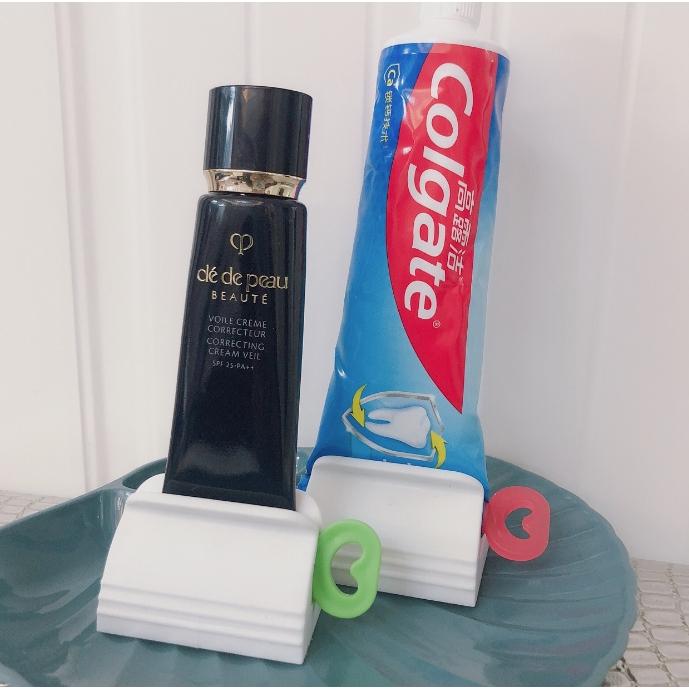 【小魚生活館台灣現貨】手動DIY擠牙膏器 洗面乳 化妝品 乳液-細節圖4