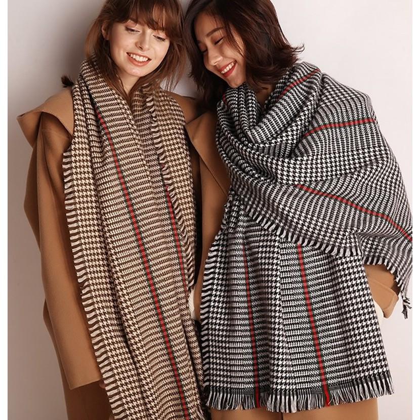 【小魚生活館台灣現貨】千鳥格羊絨圍巾-細節圖2