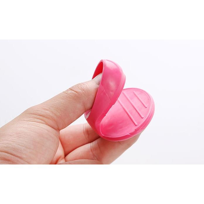 【小魚生活館台灣出貨】矽膠隔熱手指套 矽膠防燙夾 廚房加厚耐高溫防燙手套 微波爐電鍋氣炸鍋烤箱隔熱手套 附電子發票-細節圖5