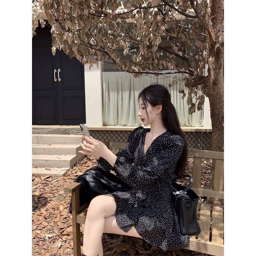 𝑲𝑨𝑶𝑺 現貨|氣質波點V領雪紡連身洋裝|偷偷藏不住 短洋裝 婚禮洋裝 趙露思-細節圖5