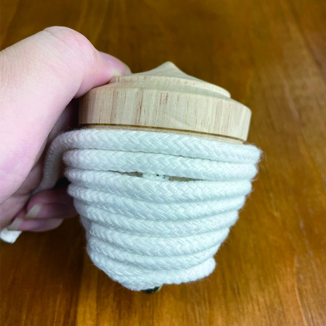 木製 陀螺 木陀螺 傳統陀螺 (中號) 古早童玩 彩繪陀螺 原木陀螺 懷舊童玩 木製玩具【G88003101】-細節圖3