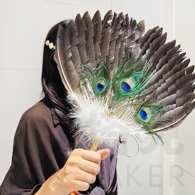 孔雀羽毛扇 手扇 表演扇 羽毛扇 孔明扇 宮庭扇 古典扇 工藝扇 鵝毛扇 八卦扇【M77000501】-細節圖4