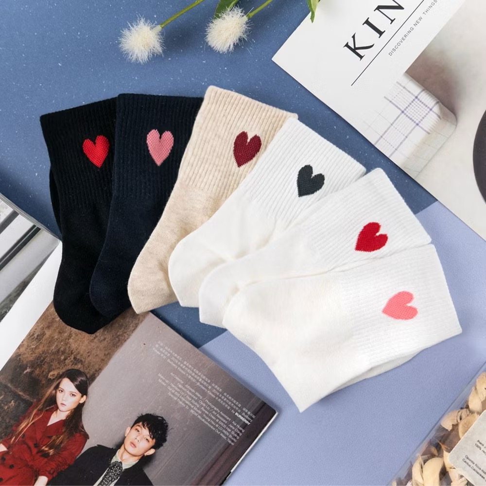 AHUA 韓國襪子 純色愛心中筒襪 女生襪子 女襪 襪子推薦 正韓襪子 純棉襪子 素色襪子 白襪 K0156 阿華有事嗎-細節圖4