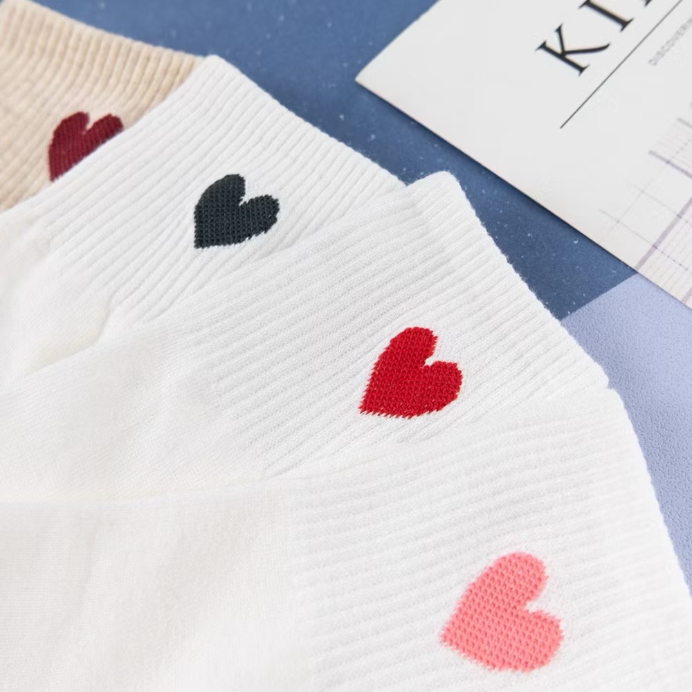 AHUA 韓國襪子 純色愛心中筒襪 女生襪子 女襪 襪子推薦 正韓襪子 純棉襪子 素色襪子 白襪 K0156 阿華有事嗎-細節圖6