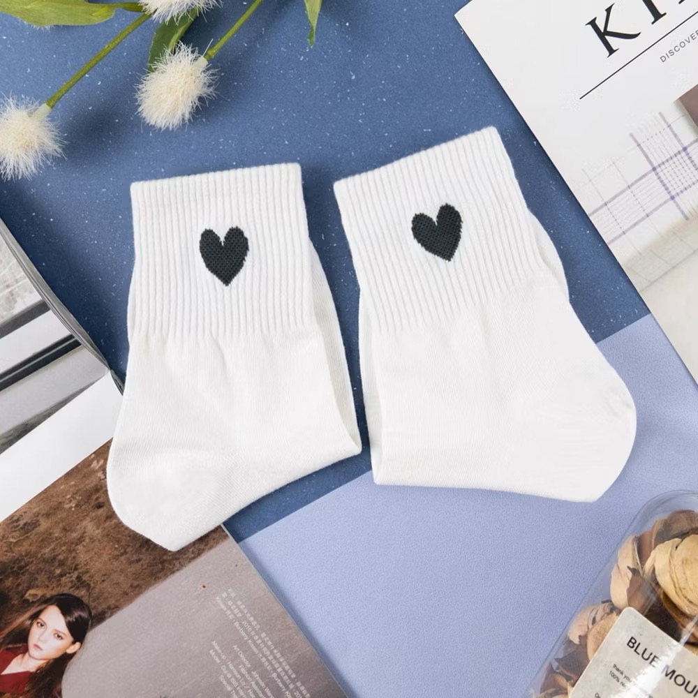 AHUA 韓國襪子 純色愛心中筒襪 女生襪子 女襪 襪子推薦 正韓襪子 純棉襪子 素色襪子 白襪 K0156 阿華有事嗎-規格圖11