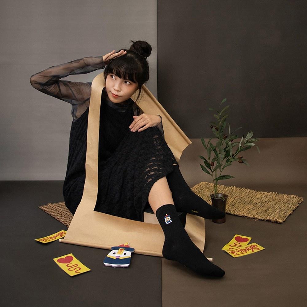 AHUA原創設計襪子 HUAER擊退鬼怪電繡AB中筒襪 Z0032 MIT台灣製造 棉質襪 原創襪 阿華有事嗎-細節圖3