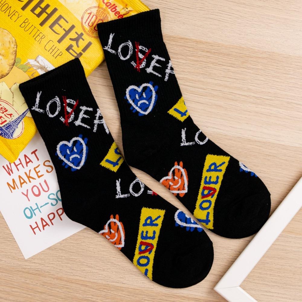 AHUA 韓國襪子 LOVER英文愛心塗鴉中筒襪 K2008 韓妞必備 百搭純棉襪 正韓襪子 少女襪 阿華有事嗎-細節圖8