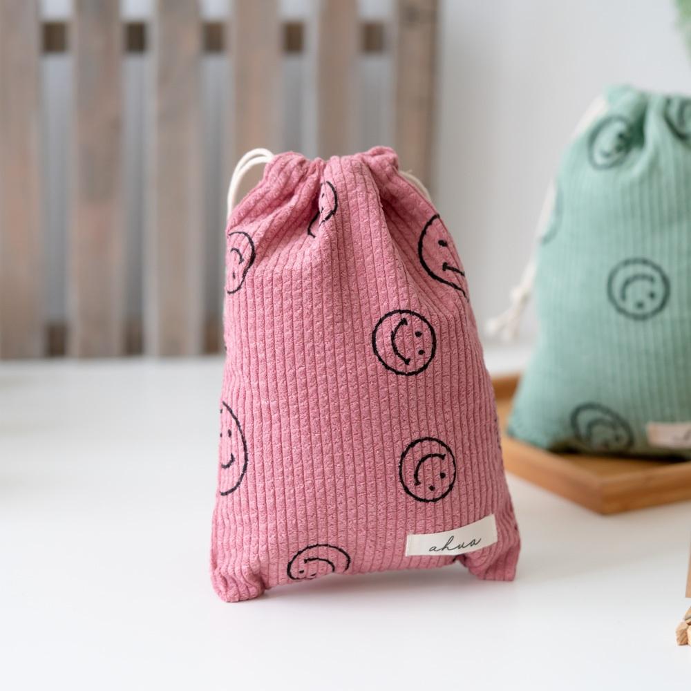 AHUA阿華有事嗎 韓系包包  笑臉燈芯絨束口袋(大)B0058  韓妞必備小物 百搭配件 包包 袋子 手袋-細節圖4