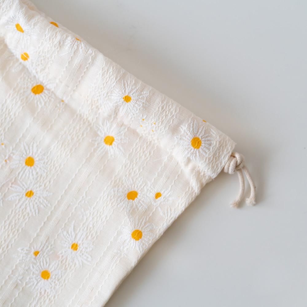 AHUA阿華有事嗎 韓系包包  滿版小雛菊束口袋(大)B0055  韓妞必備小物 百搭配件 包包 袋子 手袋 日系小花-細節圖6