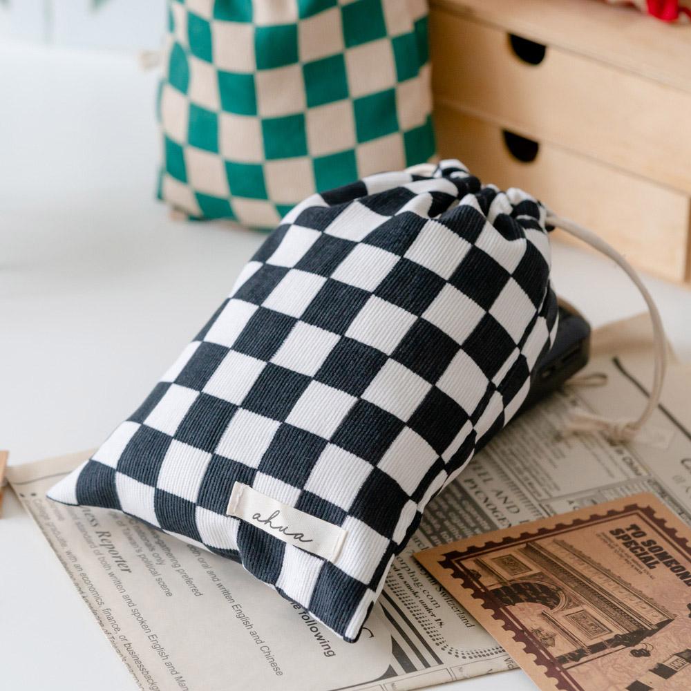 AHUA阿華有事嗎 韓系包包  棋盤格燈芯絨束口袋(大)B0060  韓妞必備小物 百搭配件 包包 袋子 手袋-細節圖4