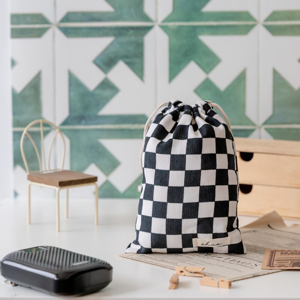 AHUA阿華有事嗎 韓系包包  棋盤格燈芯絨束口袋(大)B0060  韓妞必備小物 百搭配件 包包 袋子 手袋-細節圖6