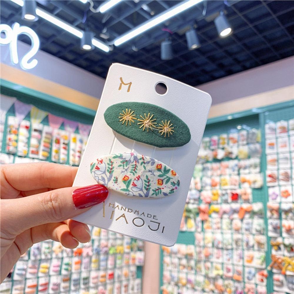 AHUA阿華有事嗎 童布面刺繡三朵花 碎花BB髮夾2入組 TT0089 可愛 兒童髮飾 造型髮夾 (預購)-細節圖6