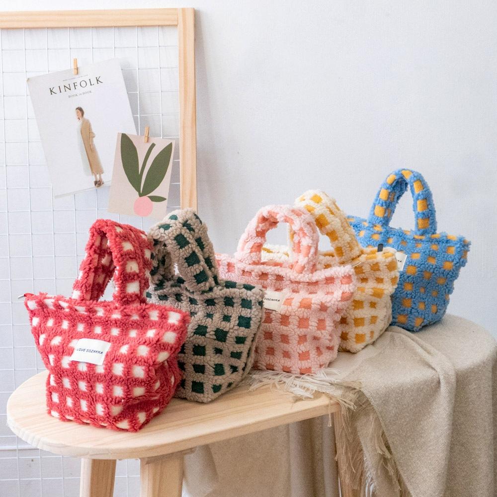 AHUA阿華有事嗎 韓系配件  立體絨毛華夫格小手提包 B0094 休閒 包包 百搭 韓妞必備 可愛 日系 肩背-細節圖3