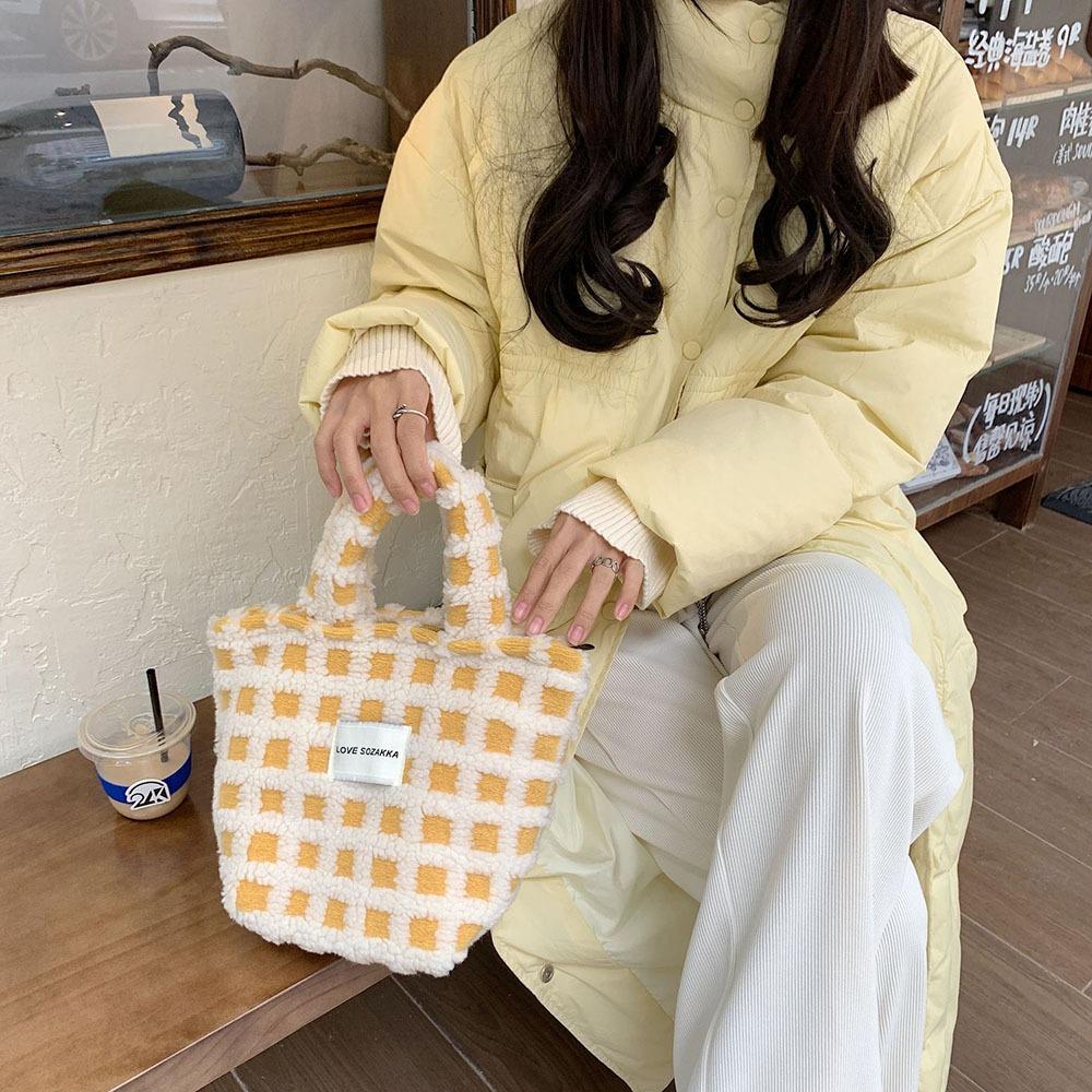 AHUA阿華有事嗎 韓系配件  立體絨毛華夫格小手提包 B0094 休閒 包包 百搭 韓妞必備 可愛 日系 肩背-細節圖7