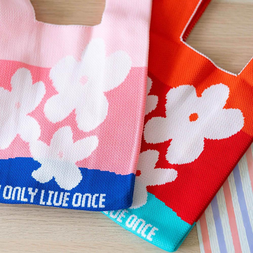 AHUA阿華有事嗎 韓系包包 拚色底三朵白花針織手提包　B0086  韓妞必備包 百搭配件 包包 袋子 手袋 肩包 日系-細節圖5