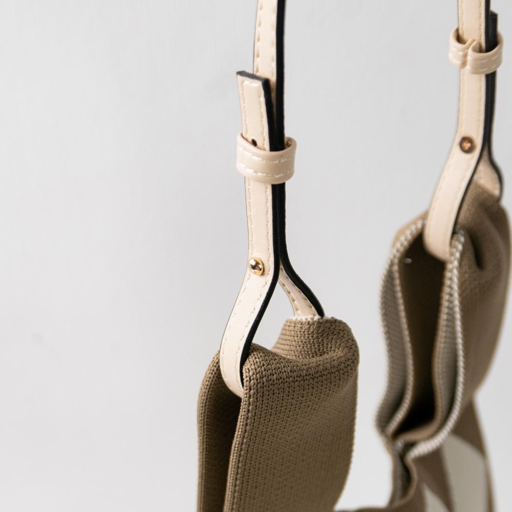 AHUA阿華有事嗎 韓系包包 滿版不規則花朵針織手提包 B0089 針織手提包  韓妞必備包 百搭配件 包包 袋子 手袋-細節圖6