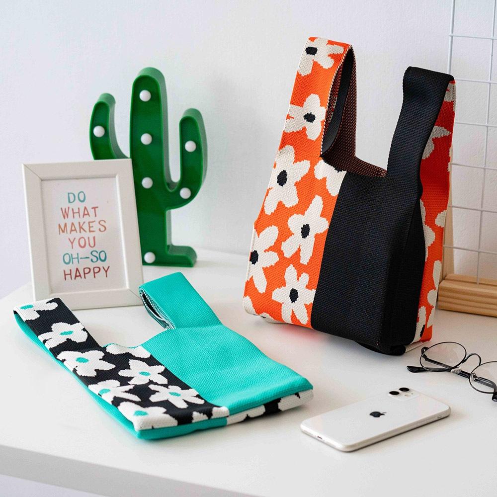 AHUA阿華有事嗎 韓系包包  滿版小花拼純色針織手提包 B0071 韓妞必備包 百搭配件 包包 袋子 手袋 肩包 日系-細節圖3